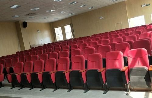 学校礼堂WWW.香蕉视频